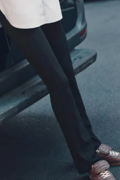 LEGGINGS FLARE TIRO MEDIO