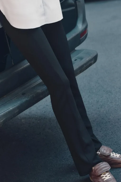 LEGGINGS FLARE TIRO MEDIO