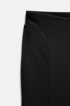 LEGGINGS FLARE TIRO MEDIO
