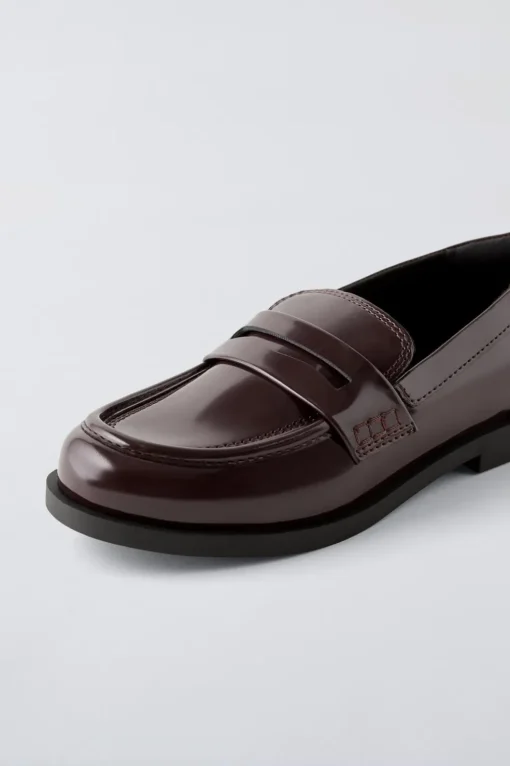 MOCASÍN CLÁSICO