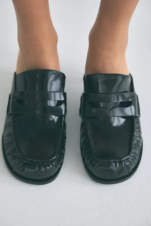 MOCASÍN DESTALONADO EFECTO ACHAROLADO