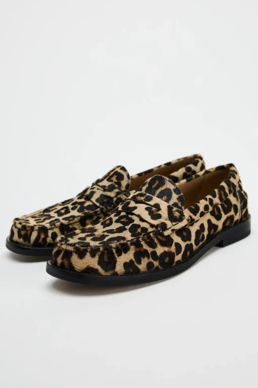 MOCASÍN ESTAMPADO ANIMAL PIEL