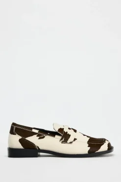 MOCASÍN ESTAMPADO ANIMAL PIEL