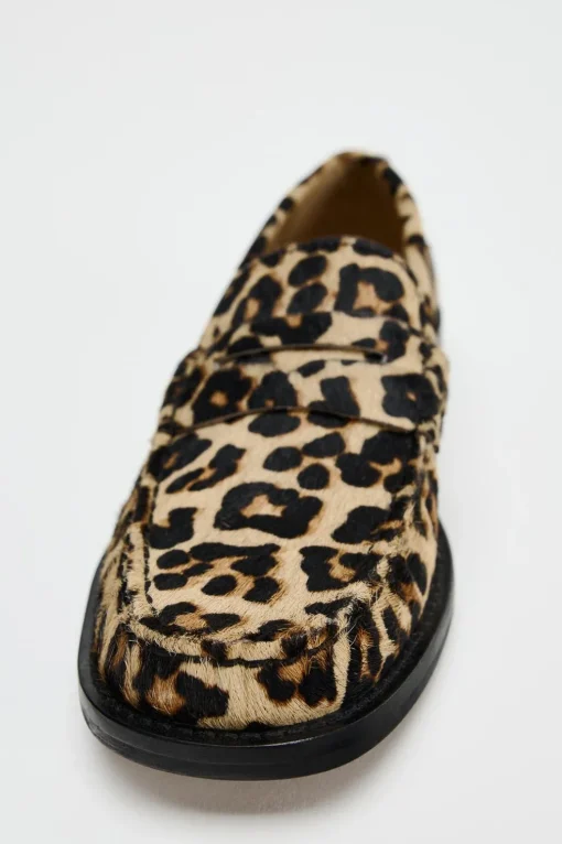 MOCASÍN ESTAMPADO ANIMAL PIEL