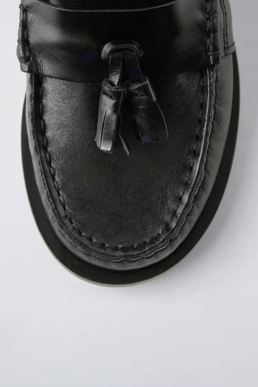 MOCASÍN PIEL BORLA