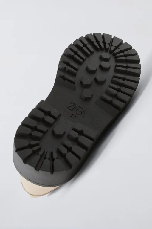 MOCASÍN TRACK