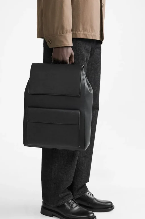 MOCHILA SOLAPA