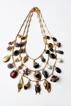 PACK 3 COLLARES MULTICHARMS