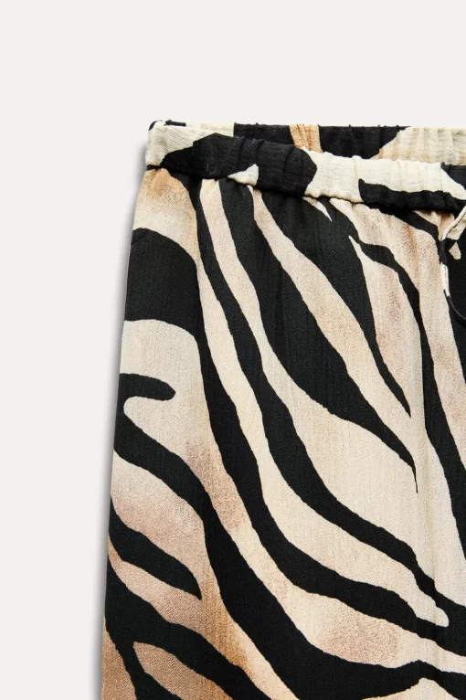 PANTALÓN ANCHO ESTAMPADO ANIMAL