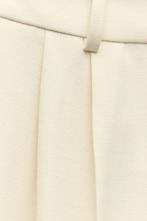 PANTALÓN ANCHO PINZAS
