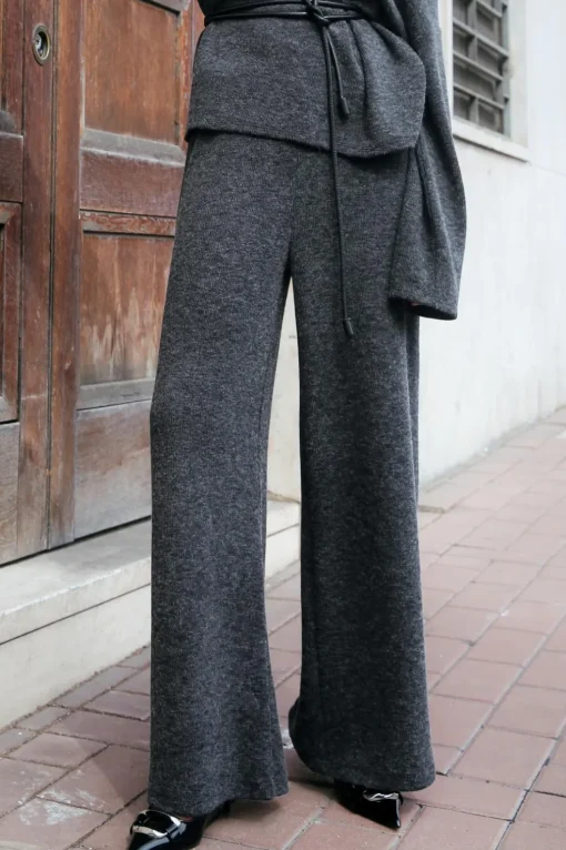 PANTALÓN ANCHO PUNTO SOFT