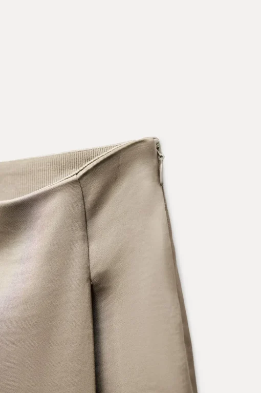 PANTALÓN ANCHO SATINADO