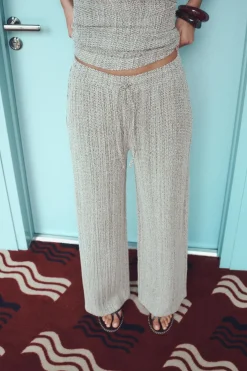 PANTALÓN ANCHO TEXTURA