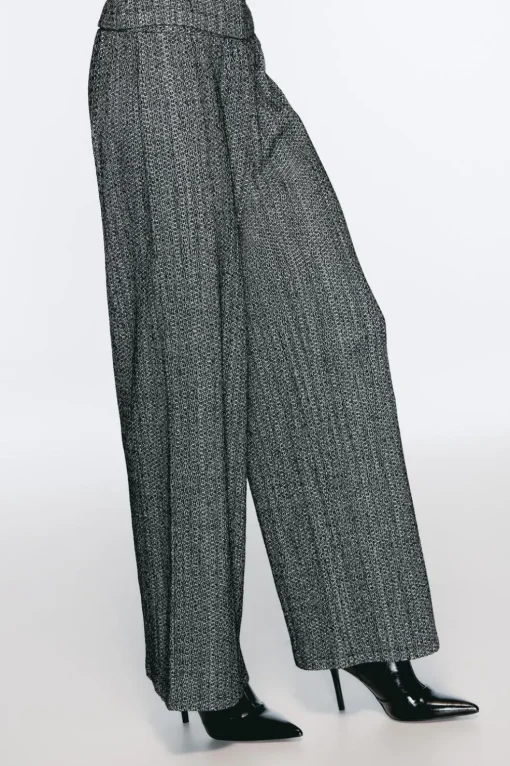 PANTALÓN ANCHO TEXTURA