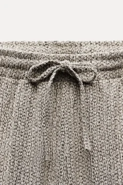 PANTALÓN ANCHO TEXTURA