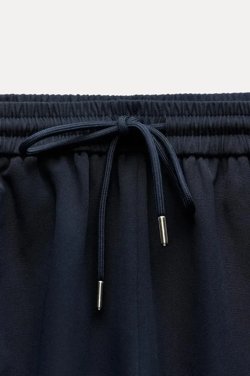 PANTALÓN BANDA LATERAL