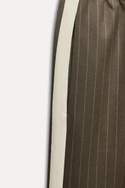 PANTALÓN BANDA LATERAL