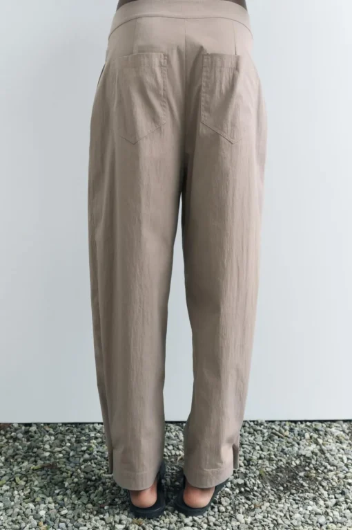 PANTALÓN BOTÓN BAJO ZW COLLECTION