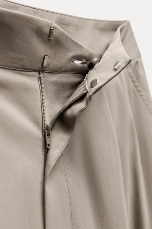PANTALÓN BOTÓN BAJO ZW COLLECTION