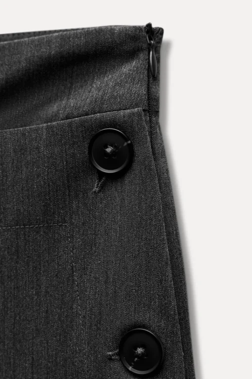 PANTALÓN BOTONES