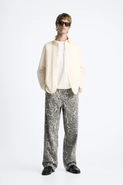 PANTALÓN CARPINTERO ESTAMPADO ANIMAL