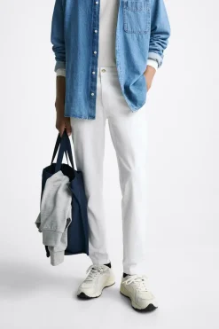 PANTALÓN CHINO
