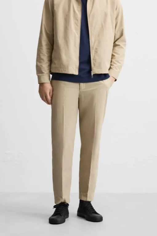 PANTALÓN CHINO TÉCNICO