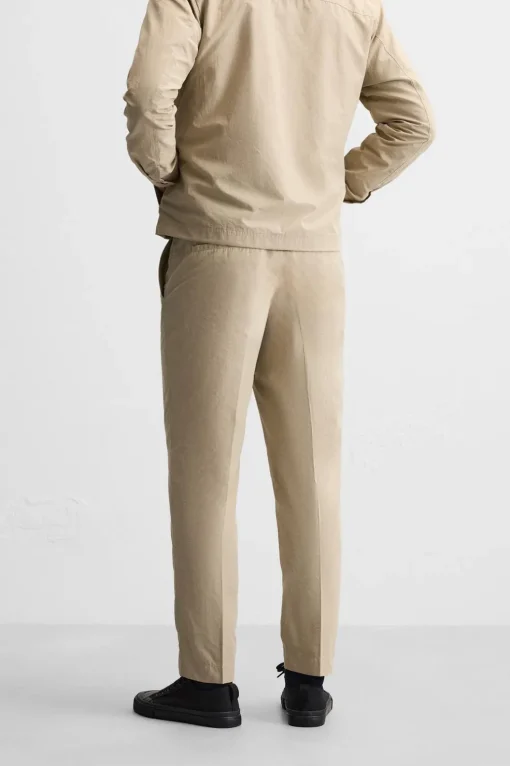 PANTALÓN CHINO TÉCNICO