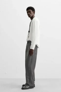 PANTALÓN CINTURÓN PLIEGUES