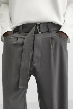 PANTALÓN CINTURÓN PLIEGUES
