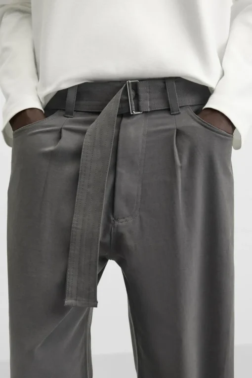 PANTALÓN CINTURÓN PLIEGUES