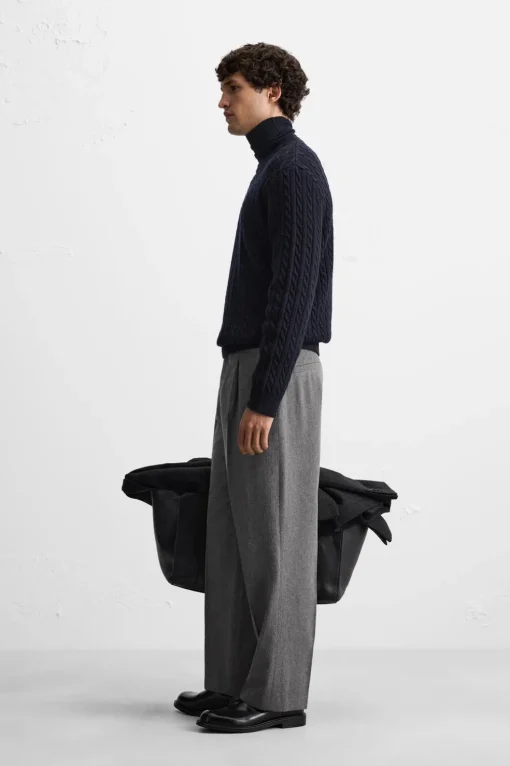 PANTALÓN CON LANA PLIEGUES