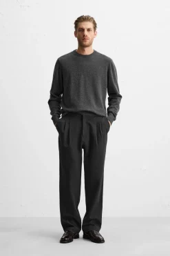 PANTALÓN CON VISCOSA PLIEGUES