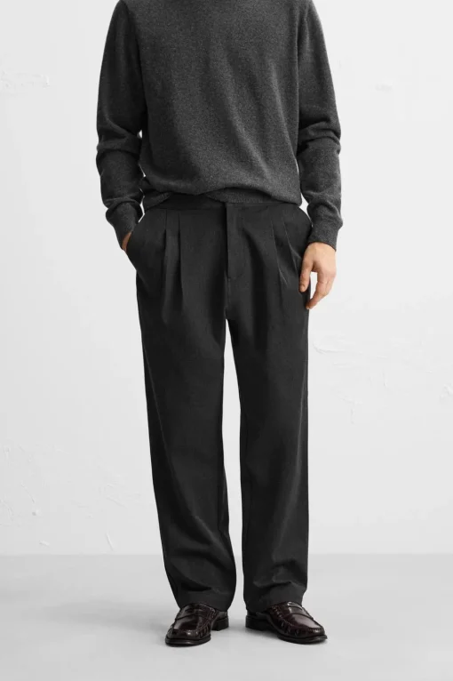PANTALÓN CON VISCOSA PLIEGUES