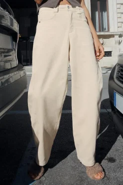 PANTALÓN COSTURA ADELANTADA