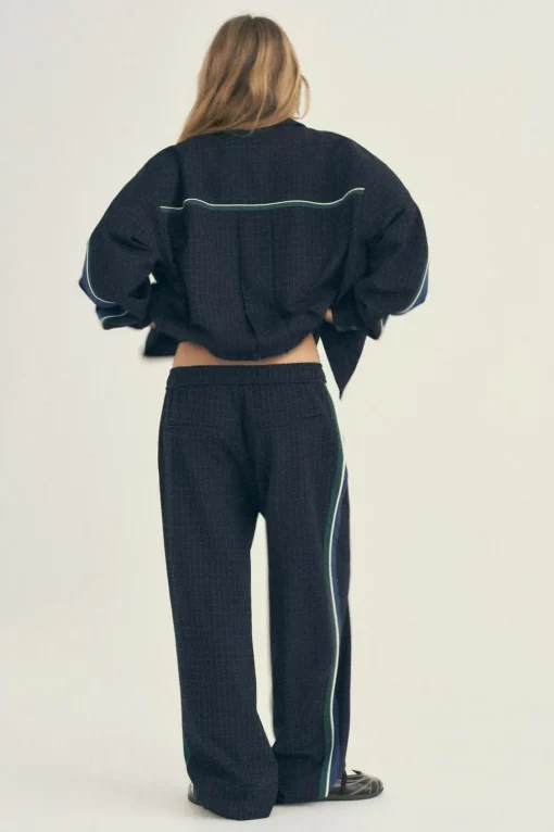 PANTALÓN CUADROS BANDA LATERAL