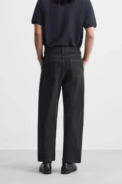 PANTALÓN DENIM PLIEGUES