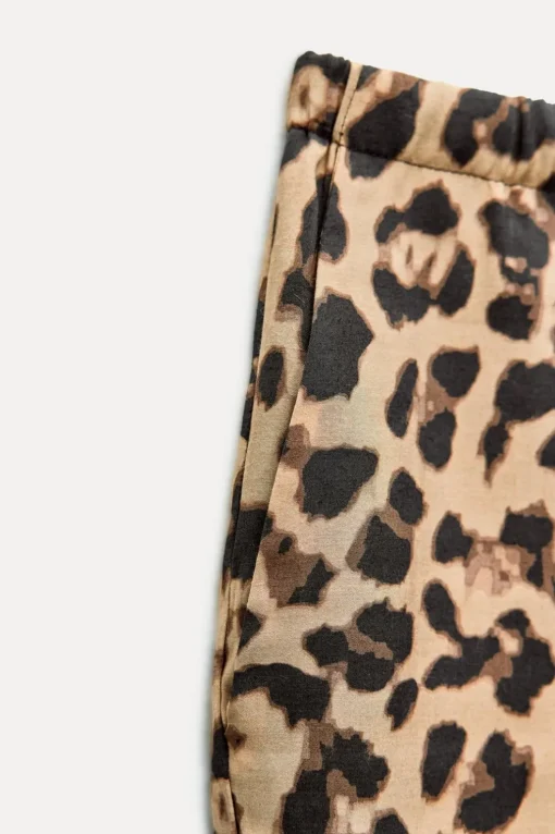 PANTALÓN ESTAMPADO ANIMAL