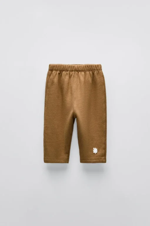 PANTALÓN ESTAMPADO HOJITA