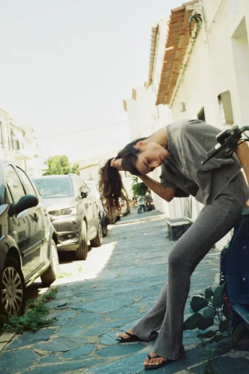 PANTALÓN FLARE RIB EFECTO LAVADO