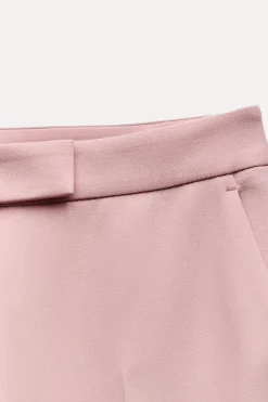 PANTALÓN FLARE TIRO ALTO