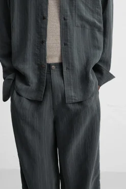 PANTALÓN FLUÍDO ESTRUCTURA