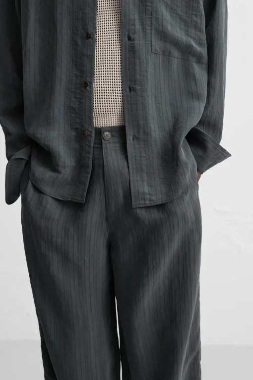 PANTALÓN FLUÍDO ESTRUCTURA
