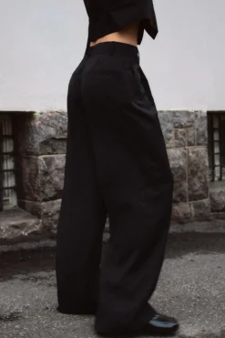PANTALÓN FLUIDO PINZAS
