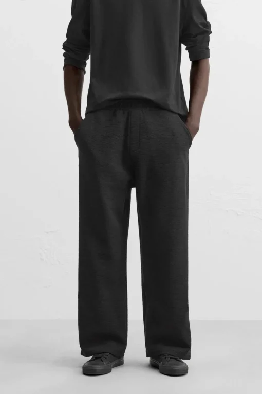 PANTALÓN JOGGER JACQUARD RELIEVE