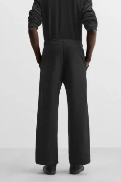 PANTALÓN JOGGER JACQUARD RELIEVE