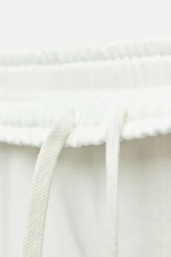 PANTALÓN JOGGER PLIEGUES