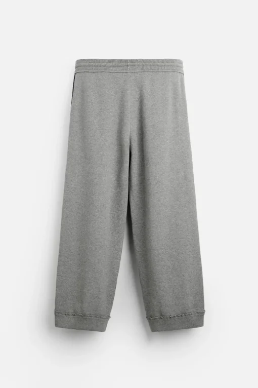 PANTALÓN JOGGER PUNTO COSTURAS IRREGULARES