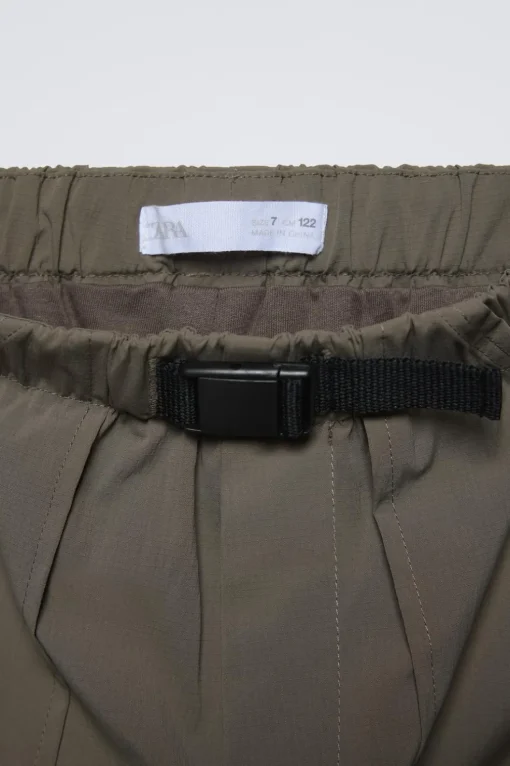 PANTALÓN NYLON FORRADO