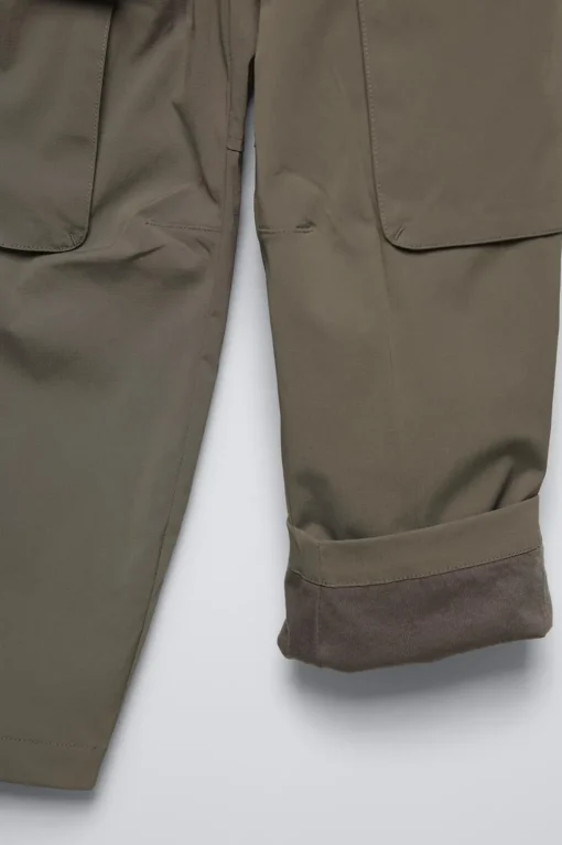 PANTALÓN NYLON FORRADO